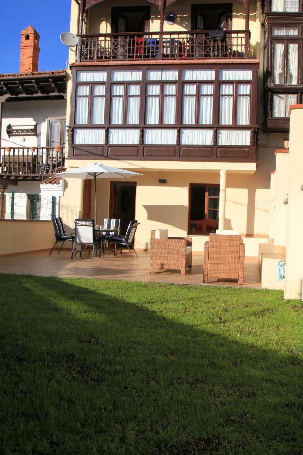Casa Santiago Apartment Комилас Екстериор снимка
